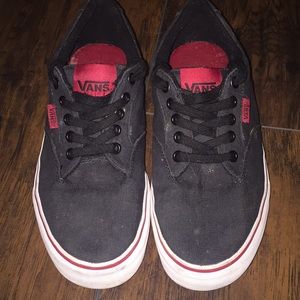 vans black with red stripe